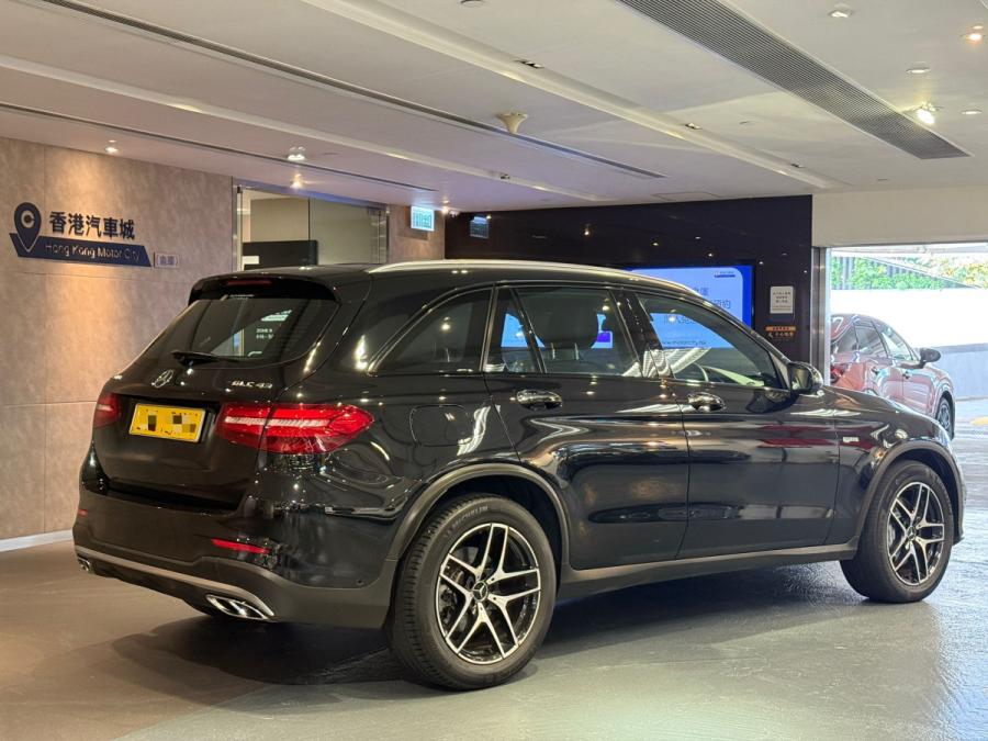 GLC43 4MATIC - Image 2